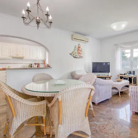 Eucaliptus By Interhome Villa