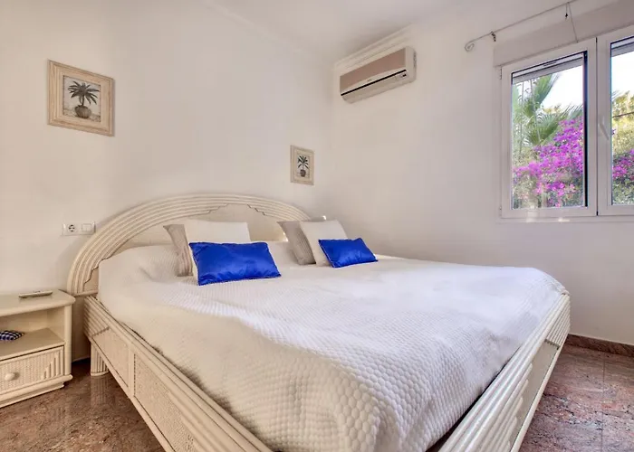 Eucaliptus By Interhome Балкон-дель-Мар